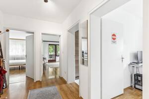 Gut geschnittene Wohnung in attraktiver Lage von Solln als Kapitalanlage oder Selbstbezug – 81479 München – Vorschaubild 2
