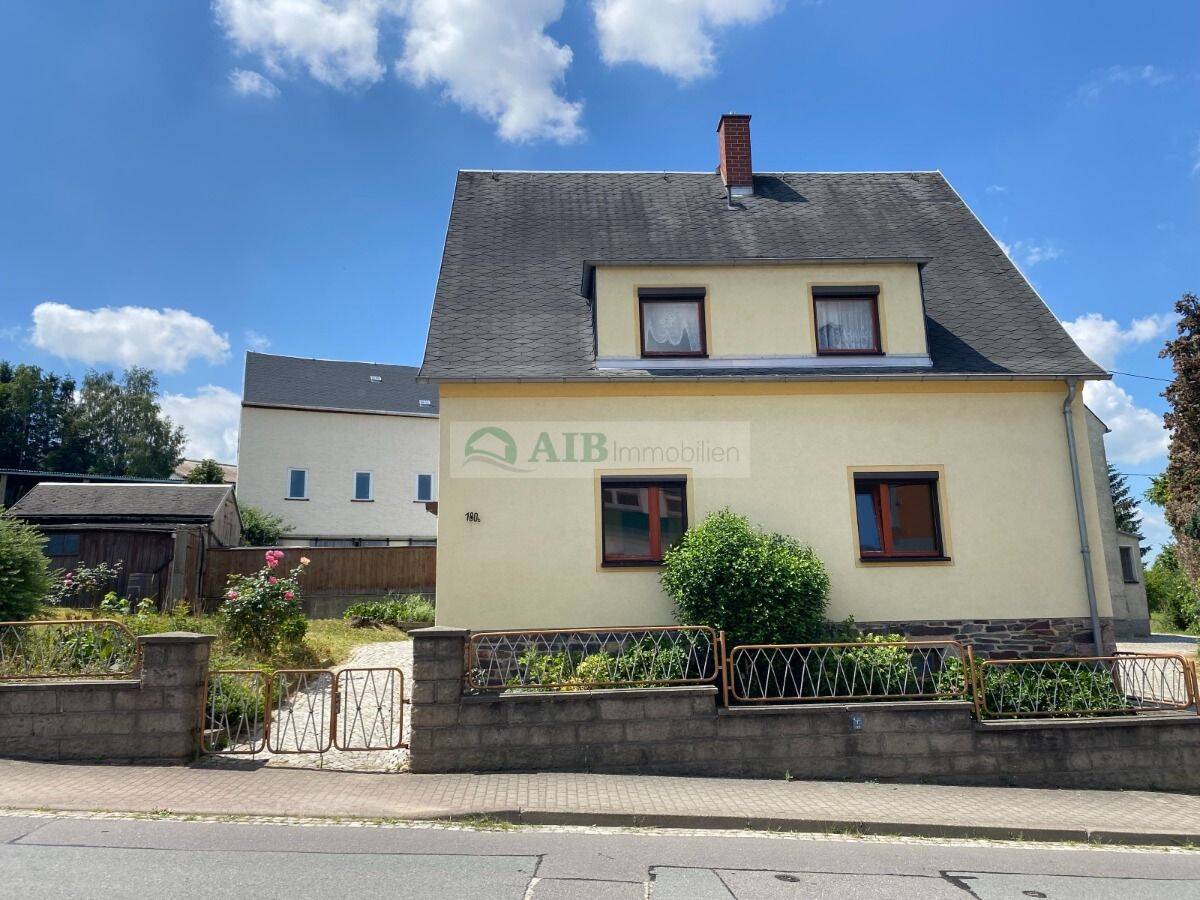 Gemütliches Eigenheim mit pflegeleichtem Garten in Chemnitz-Klaffenbach