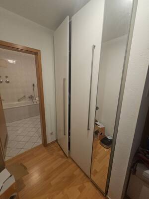 Lichtdurchflutete 1-R-ETW mit offenem Küchen- und Wohnbereich mit EBK & Balkon, TG-SP mgl. – 4178 Leipzig – Vorschaubild 7