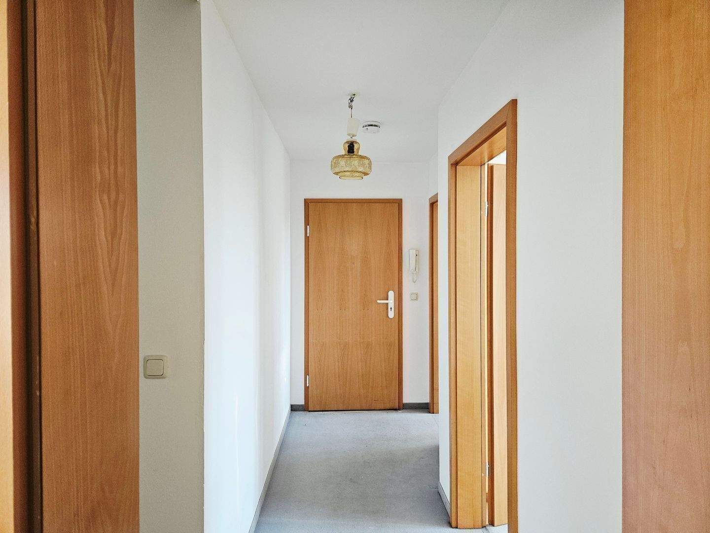 frei/nicht vermietet: 2-Raum-Wohnung im 2. Obergeschoß. Balkon. Tiefgaragen-Stellplatz (abschließbare Boxe) – Dresden – Vorschaubild 3