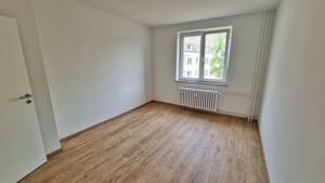 Schöne renovierte Wohnung (3ZiDKB) mit neuem Bad und mit Balkon, Karl-Lehr-Str. 163, Duisburg – 47057 Duisburg – Vorschaubild 4