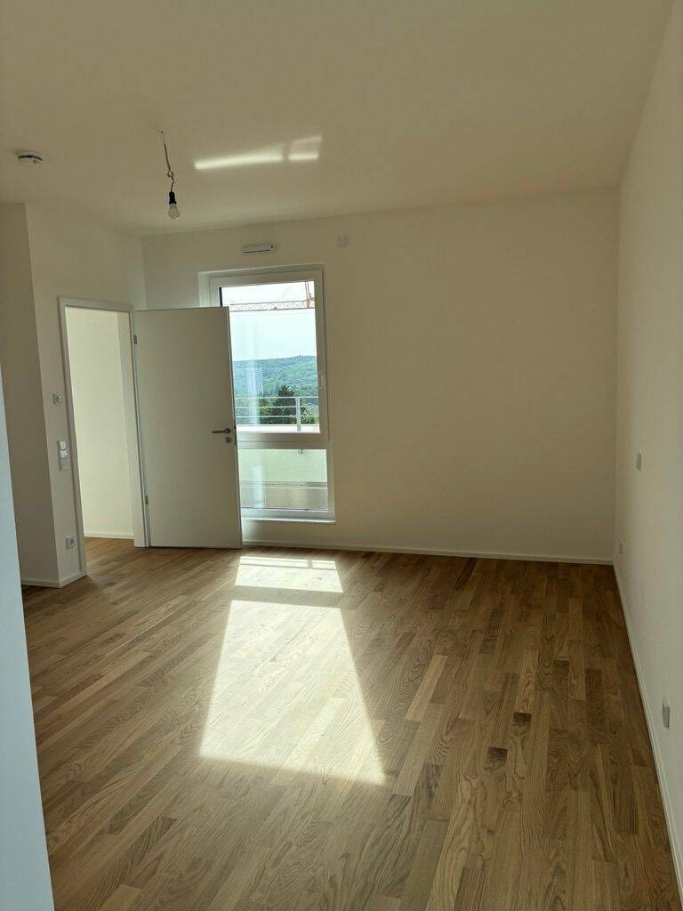 Penthouse in Saarbrücken: Modernes Wohnen mit Balkon – Saarbrücken – Vorschaubild 4