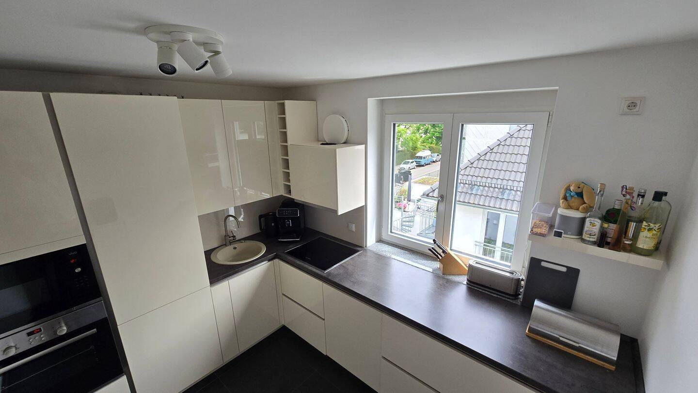 Charmante 2Zi. + Studio, SW-Loggia, Lift, Tageslichtbad, sehr gute Infrastrukutur! – München – Vorschaubild 8
