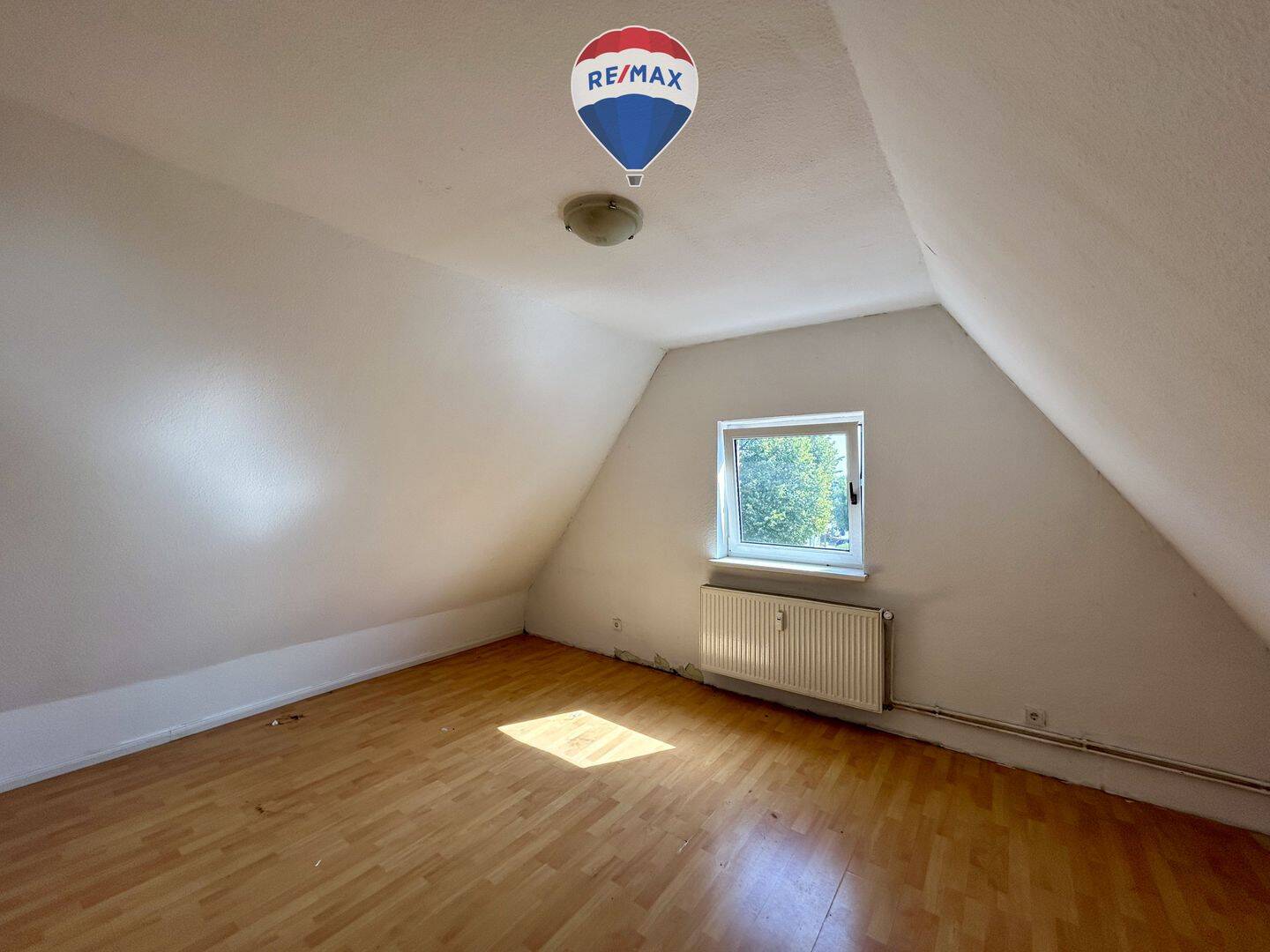 Großzügiges Zweifamilienhaus mit viel Potenzial - zur Eigennutzung oder Anlage – Hamburg – Vorschaubild 4
