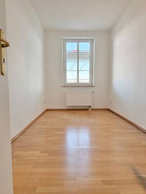 3 Zimmer mit Balkon in ausgezeichneter Citylage – 10115 Berlin – Vorschaubild 5
