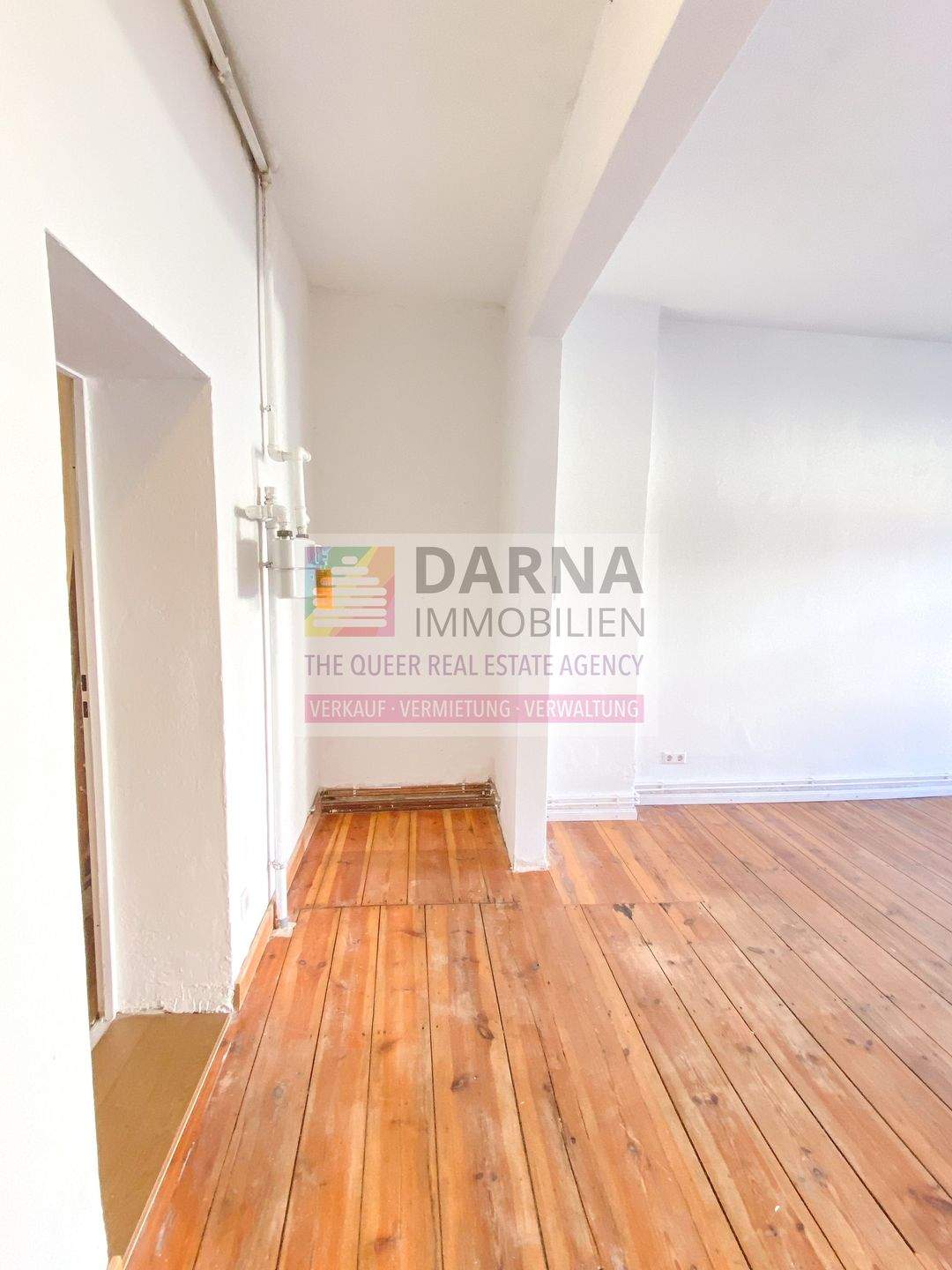 Charmante 2-Zimmer-Altbauwohnung mit großem Balkon und Blick ins Grüne – ruhig, hell und zentral in zentraler Lage im Kreuzberger Kiez – Berlin – Vorschaubild 4