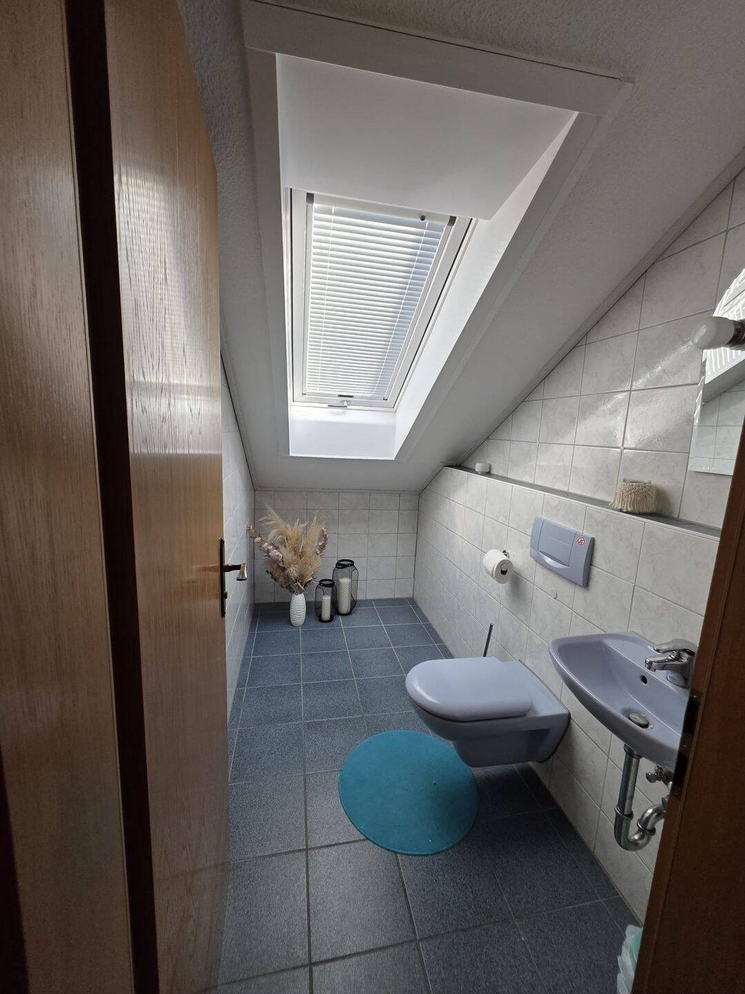 Lichtdurchflutete 3 Zimmer Wohnung mit großem Balkon & Garten – Ulm – Vorschaubild 8