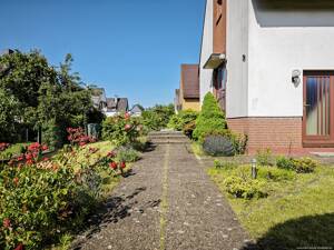 !! Freistehendes Ein-bis Zweifamilienhaus mit 2 Garagen in gefragter und ruhiger Lage von Grambke !! – 28719 Bremen – Vorschaubild 7
