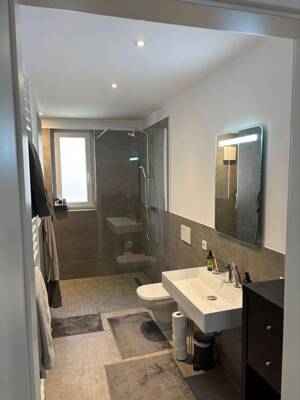 Hochwertige 2-Zimmer-Erdgeschosswohnung auf der Haardt - KfW-55, A+, 2x Stellplatz, Einbauküche – 67433 Neustadt an der Weinstraße – Vorschaubild 8