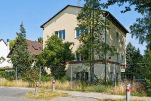 Mehrgenerationenhaus oder 3 Wohnungen++Viele Möglichkeiten für Liebhaber der 1930er Jahre – 12209 Berlin – Vorschaubild 2