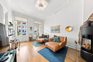 Stilvolle 3-Zimmer-Altbauwohnung mit Kamin & Balkon nahe dem Kurfürstendamm