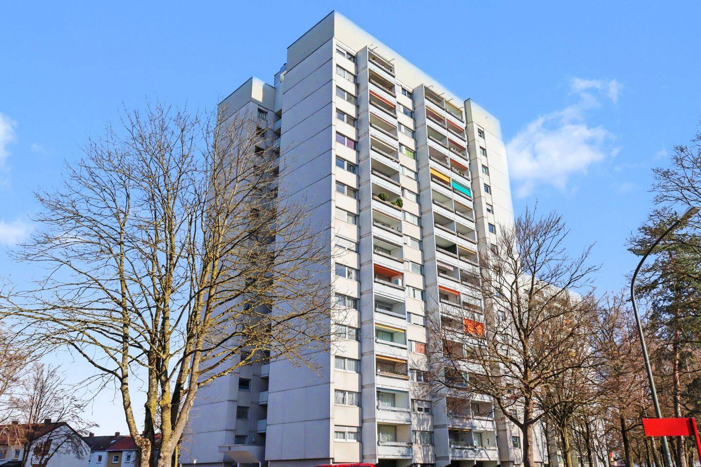 Wohnen mit Weitblick: helle 2-Zimmer-Wohnung mit traumhaftem Ausblick in Neu-Ulm/Ludwigsfeld