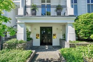 Ikonische Stadtvilla in Harvestehude - aufgeteilt & mit bezugsfreiem Penthouse – 20149 Hamburg – Vorschaubild 9