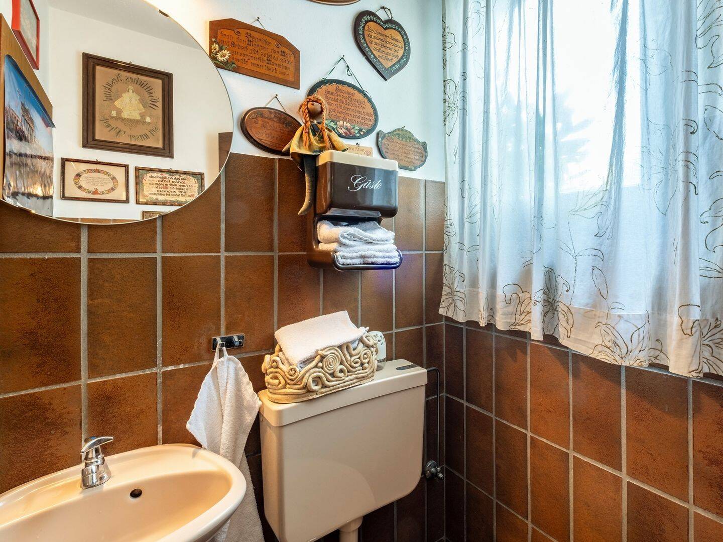 Einfamilienhaus in ruhiger Stichstraße mit 7,5 Zimmern – Erftstadt – Vorschaubild 4