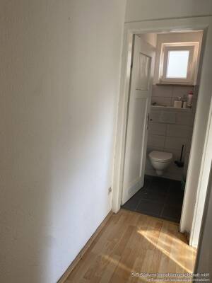 2 Zimmer Dachgeschosswohnung im Ortskern von Heilbronn ab sofort bezugsfrei Heizkosten und Strom Ex. – 74072 Heilbronn – Vorschaubild 7