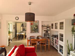Helle 3,5-Zimmer-Wohnung am Waldrand in Stuttgart-Feuerbach Balkon in Stuttgart-Feuerbach – 70469 Stuttgart – Vorschaubild 4