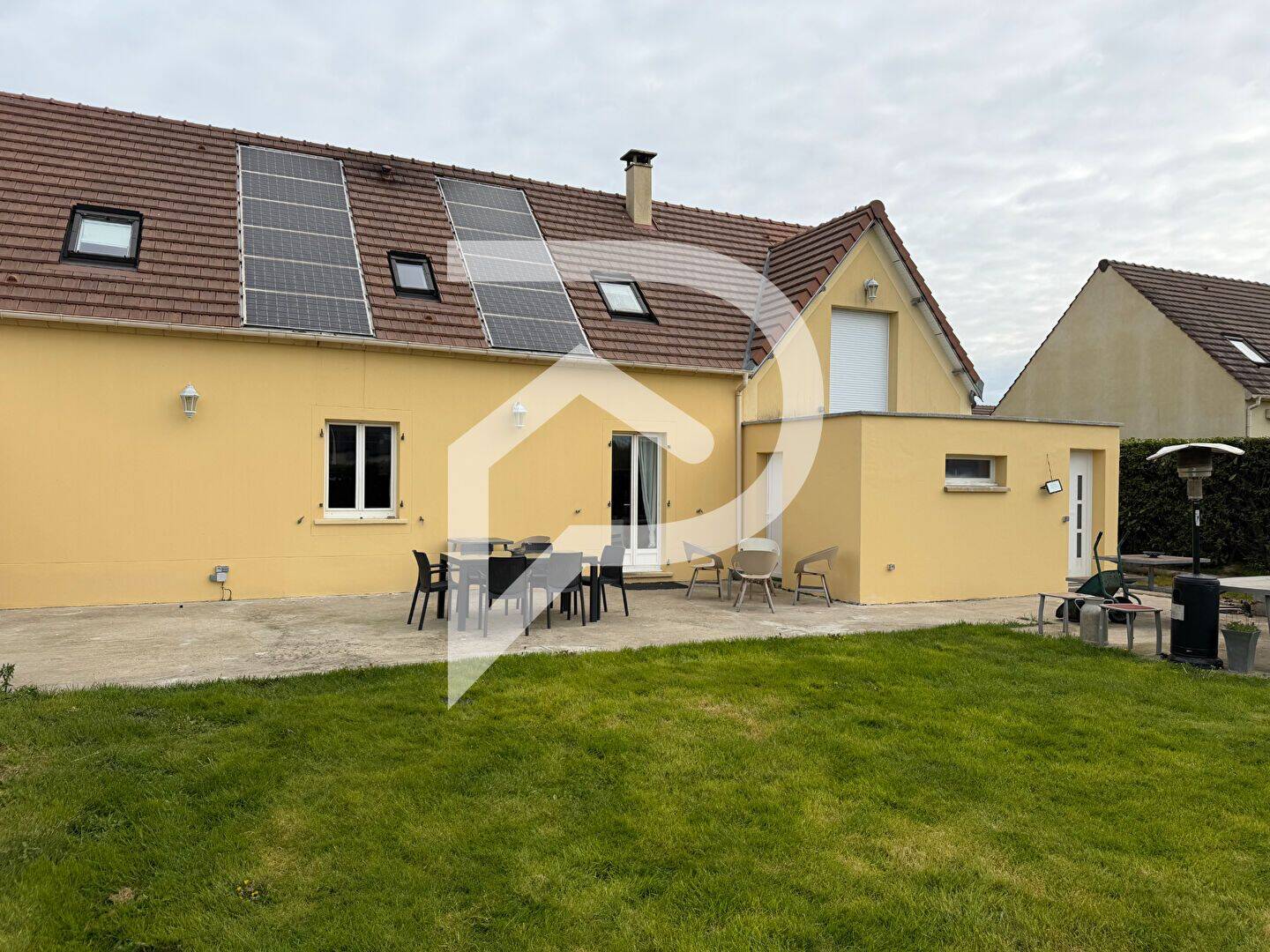 Maison 8 pièces 142 m² · à Allonne · 142 m² · 335 000 €