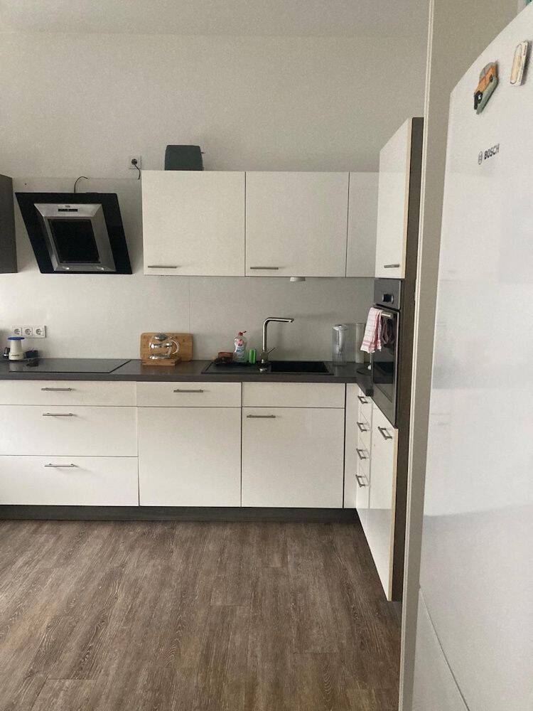 Gepflegte hochwertige Wohnung in Bestlage von Siegburg – ideal für 1–2 Personen, inkl. Einbauküche – Siegburg – Vorschaubild 6