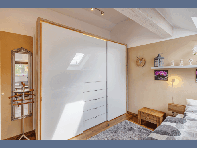Möbliert: Sehr schöne Dachgeschosswohnung in ruhiger Lage – München – Vorschaubild 5