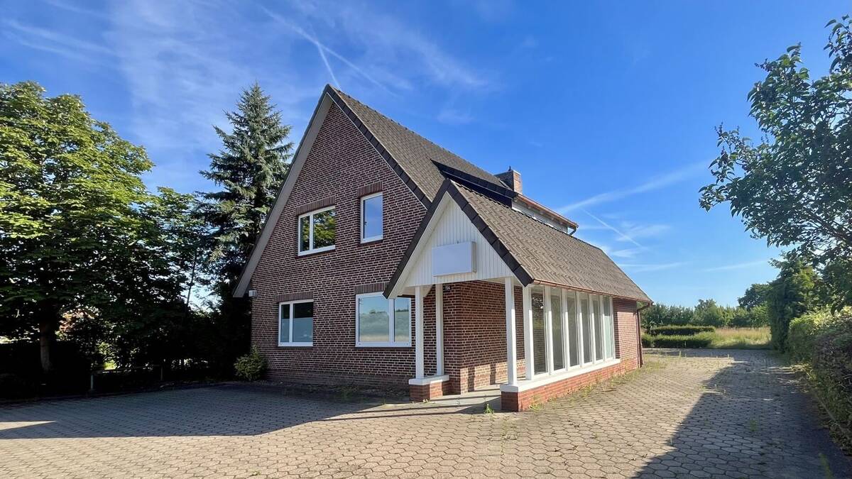 Hamburg-Kirchwerder: Einfamilienhaus mit Anbau, Einliegeroption & großem Grundstück im Grünen – 21037 Hamburg – Bild 1 von 9