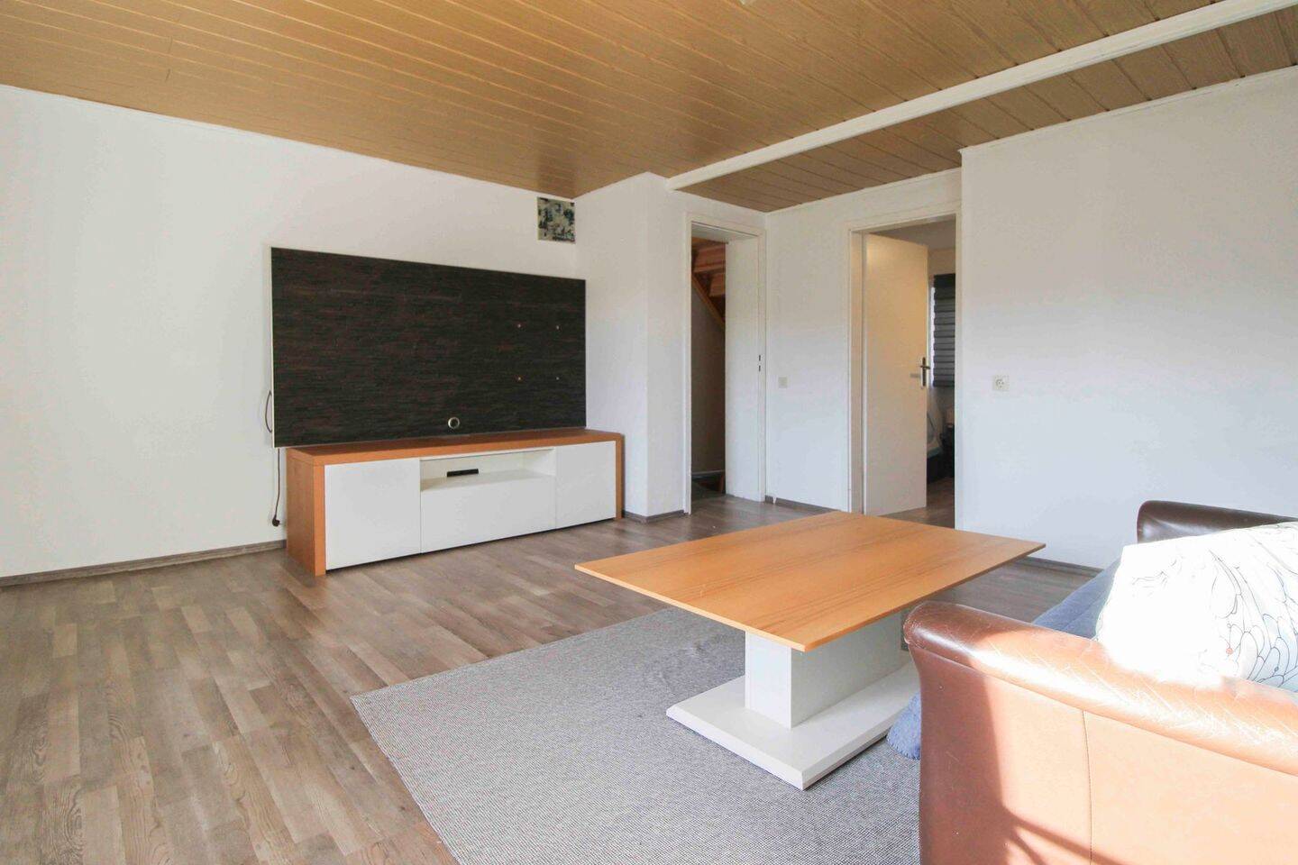 Wohnhaus (2-3 Wohneinheiten) mit großer Scheune (Ausbaupotential) und kleinem Garten – Horb am Neckar – Vorschaubild 8