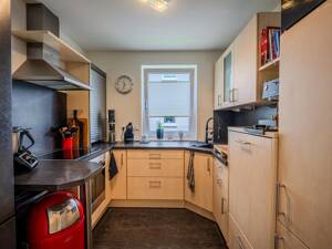 Erdgeschosswohnung mit großem Garten, sonniger Terrasse und zwei Tiefgaragenstellplätzen – 90768 Fürth – Vorschaubild 5