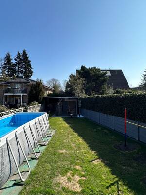 Komfortables Wohnen auf hohem Niveau auf ca. 140m² Wohnfläche, 5 Zimmern mit Garten, Garage und Pool – 22117 Hamburg – Vorschaubild 1