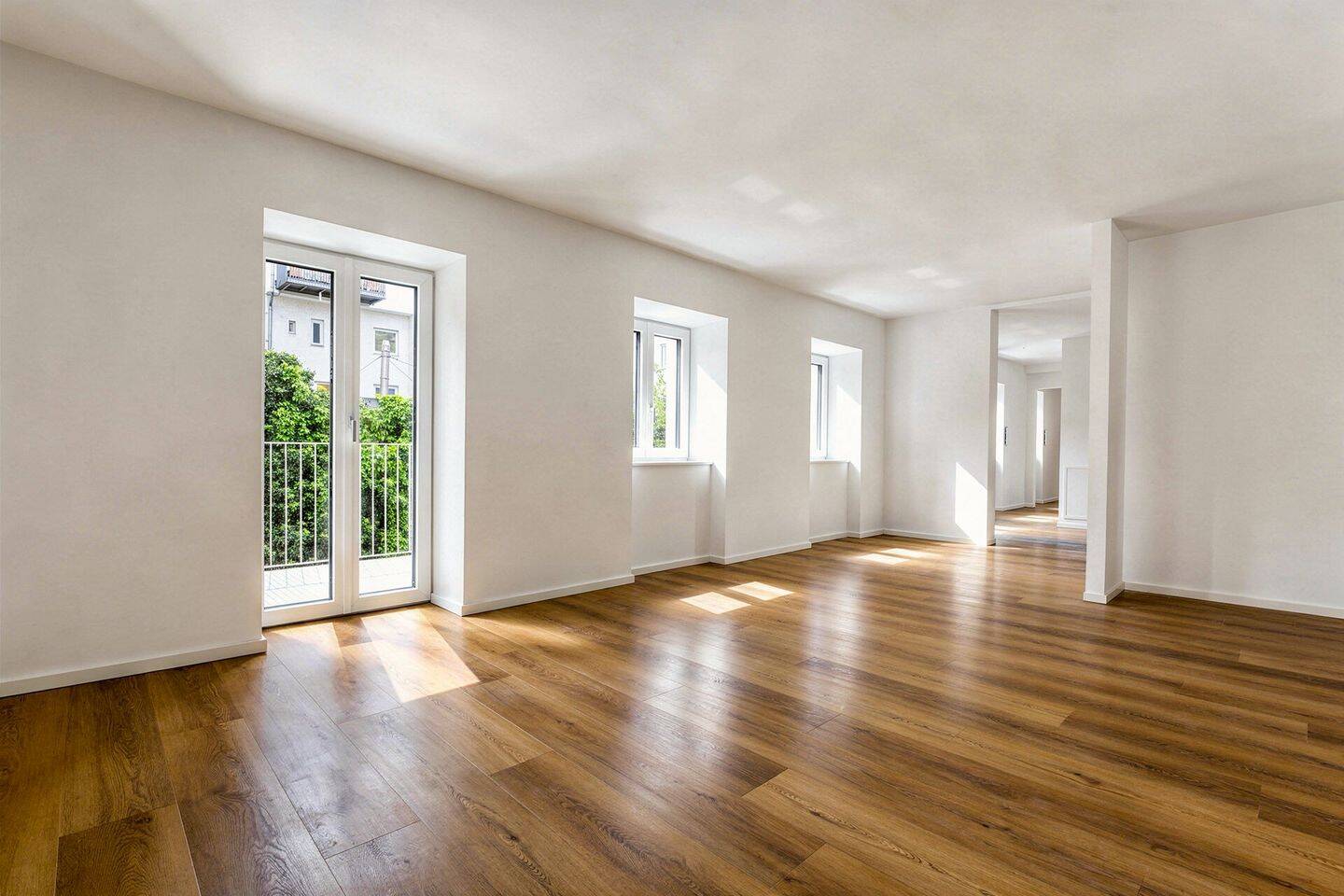 Erstbezug nach Kernsanierung - Dachgeschosswohnung mit Balkon in der Schellingstraße