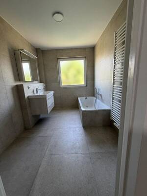 Hochwertig kernsanierte 2-Zimmerwohnung mit Balkon und Stellplatz - Campus-nah in Erlangen-Bruck – 91058 Erlangen – Vorschaubild 5