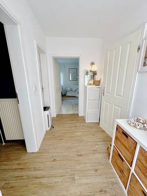 Wohnen in Hamburg-Niendorf: Gepflegtes Haus mit Einliegerwohnung und schönem Garten – 22453 Hamburg – Vorschaubild 4