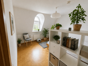Innenstadtnahe Wohnung mit riesigem Balkon für 2-3 Jahre zur Zwischenmiete + Option auf Verlängerung