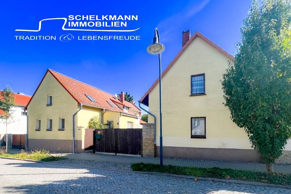 Traditionelles Einfamilienhaus mit großer Scheune & hübschem Garten