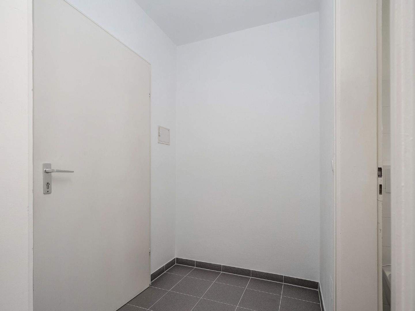 MAIER - U-Bahnlage! Bezugsfreies Appartement mit Parkblick! – München – Vorschaubild 7
