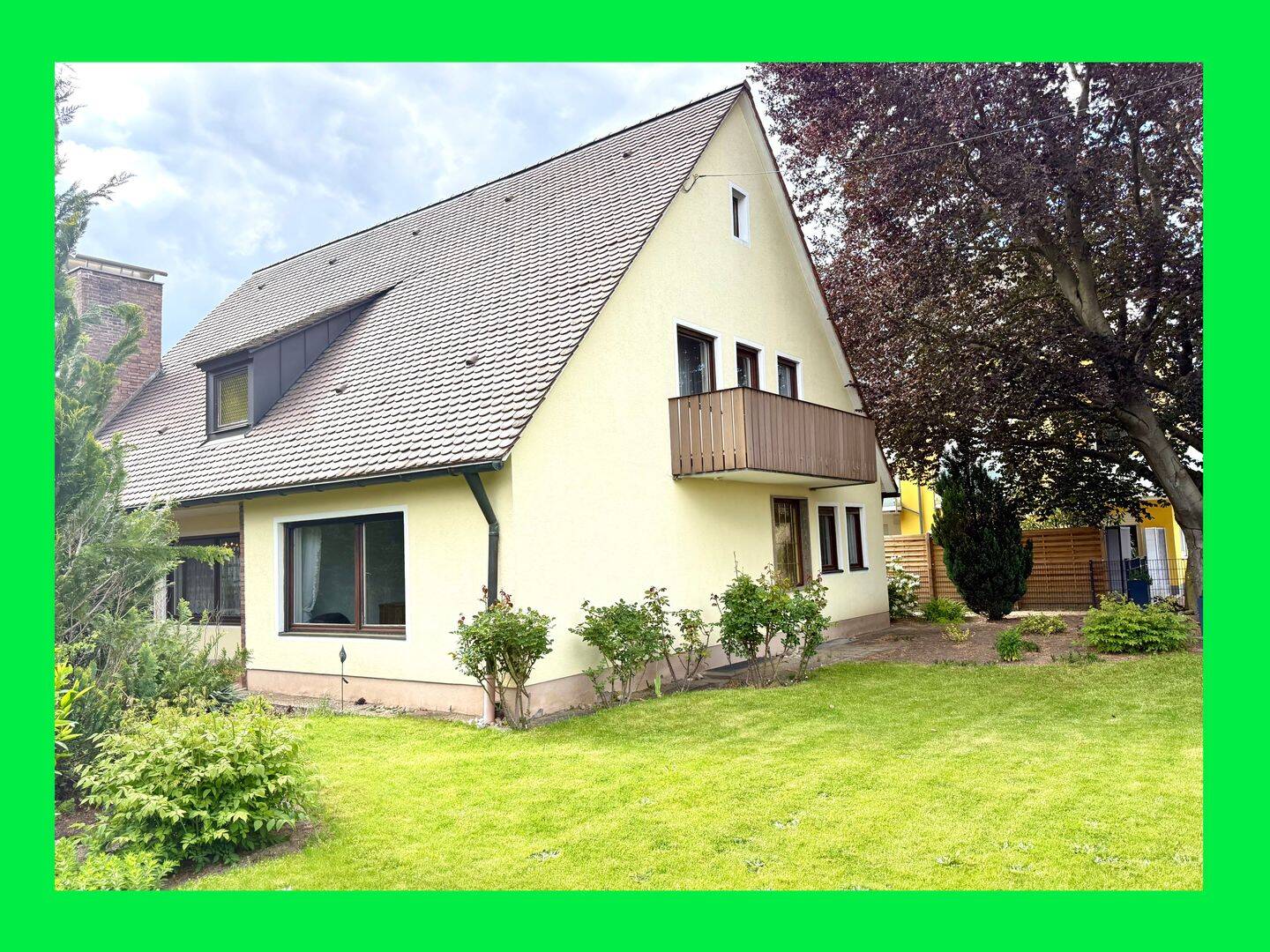 Wecken Sie dieses freistehende Einfamilienhaus aus dem Dornröschenschlaf!