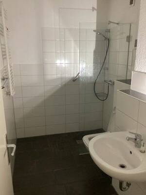 Bald verfügbar! bezugsfertige 2-Zimmer-Wohnung mit Balkon – 44577 Castrop-Rauxel – Vorschaubild 4