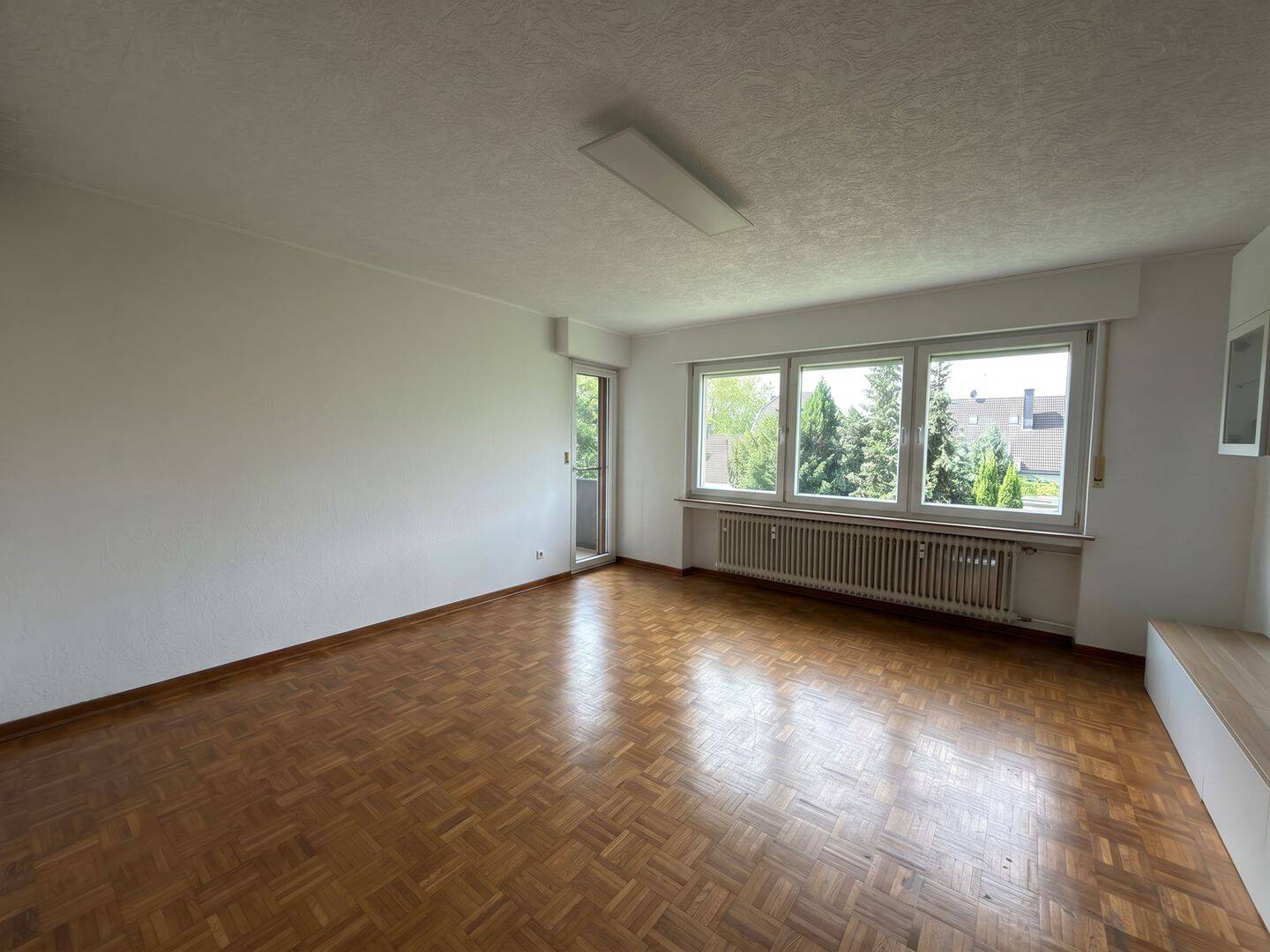 Großzügige 3-Zimmer-Wohnung mit offener Küche, Balkon & Garten in Leverkusen-Rheindorf Süd – Leverkusen – Vorschaubild 4