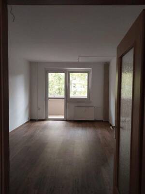 barriearme Wohnung in Olbersdorf mit Aufzug und Nähe zu Verkehrsanbindungen – 2785 Olbersdorf – Vorschaubild 4