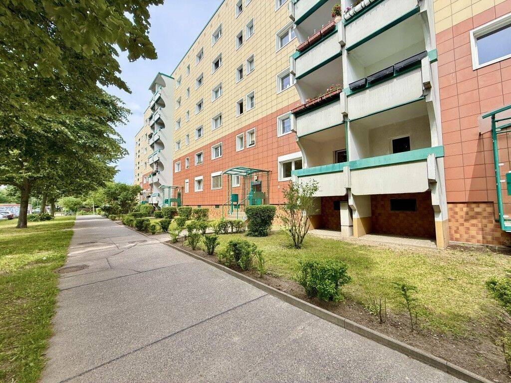 Eigentumswohnung mit 3 Zimmer und Balkon im Erdgeschoss – Berlin – Vorschaubild 2