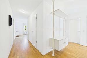 4 Zimmer, zwei Bäder und Balkon im Rebstockviertel, bezugsfrei – 60486 Frankfurt am Main – Vorschaubild 9