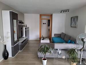 Helle und sehr gepflegte 2-Zimmer-Eigentumswohnung mit Balkon in Erlangen Büchenbach