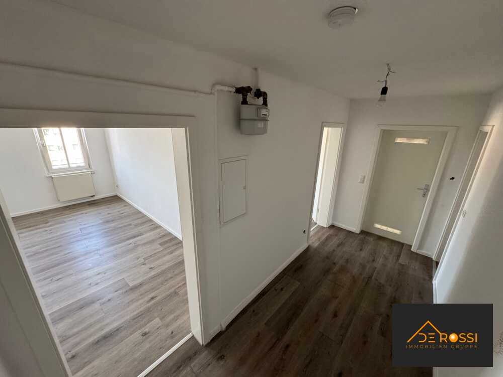 WOHNUNG MIT DURCHGANGSZIMMER - GOSTENHOF -MIT U-BAHNANSCHLUSS VOR DER HAUSTÜRE – Nürnberg – Vorschaubild 3