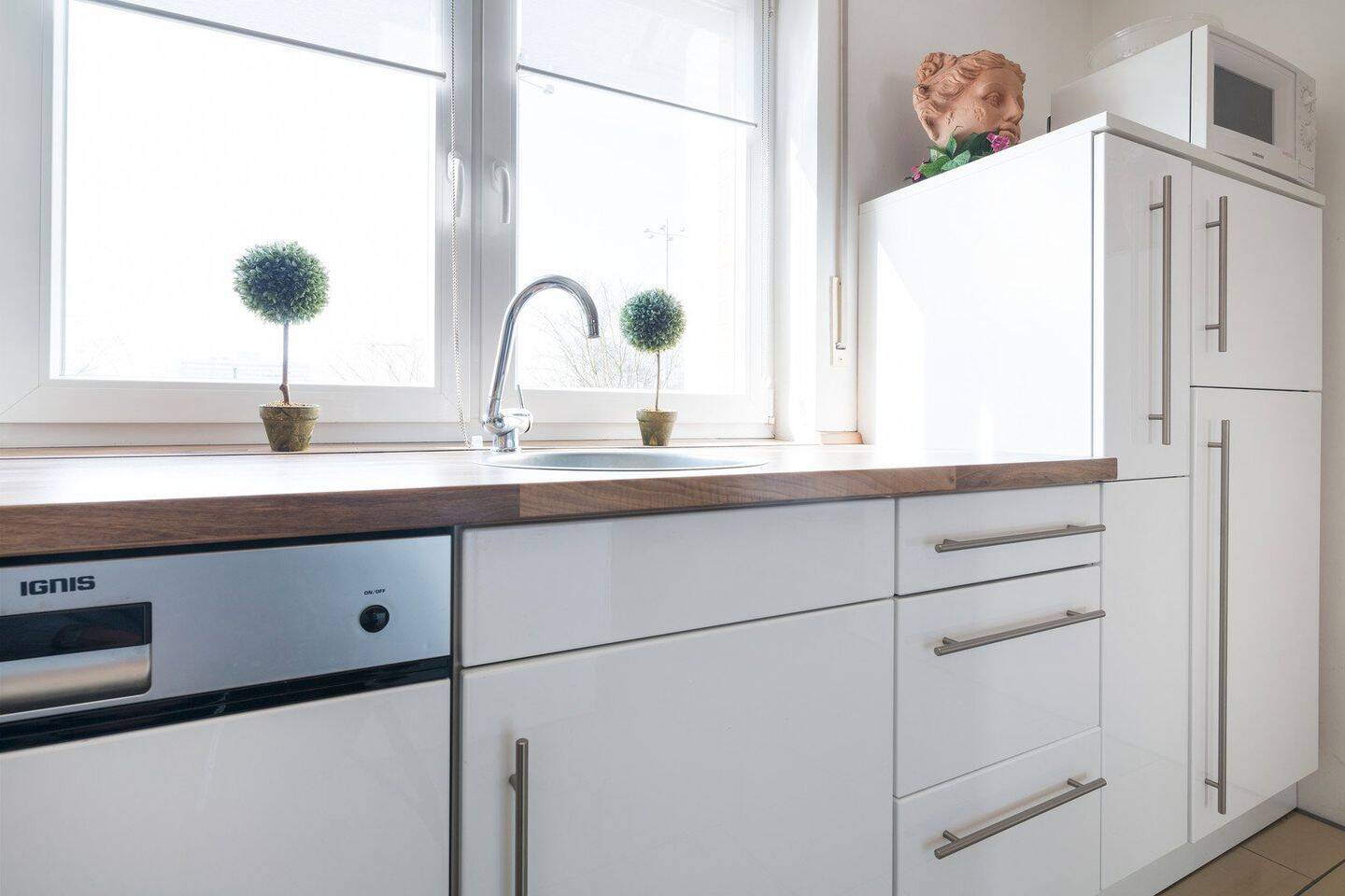 exclusiv möblierte 2 Zimmer Wohnung in Düsseldorf-Oberkassel NK. inklusiv – Düsseldorf – Vorschaubild 5