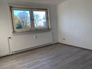 Charmante Wohnung im Dachgeschoss - ideal für Paare – 38226 Salzgitter – Vorschaubild 4
