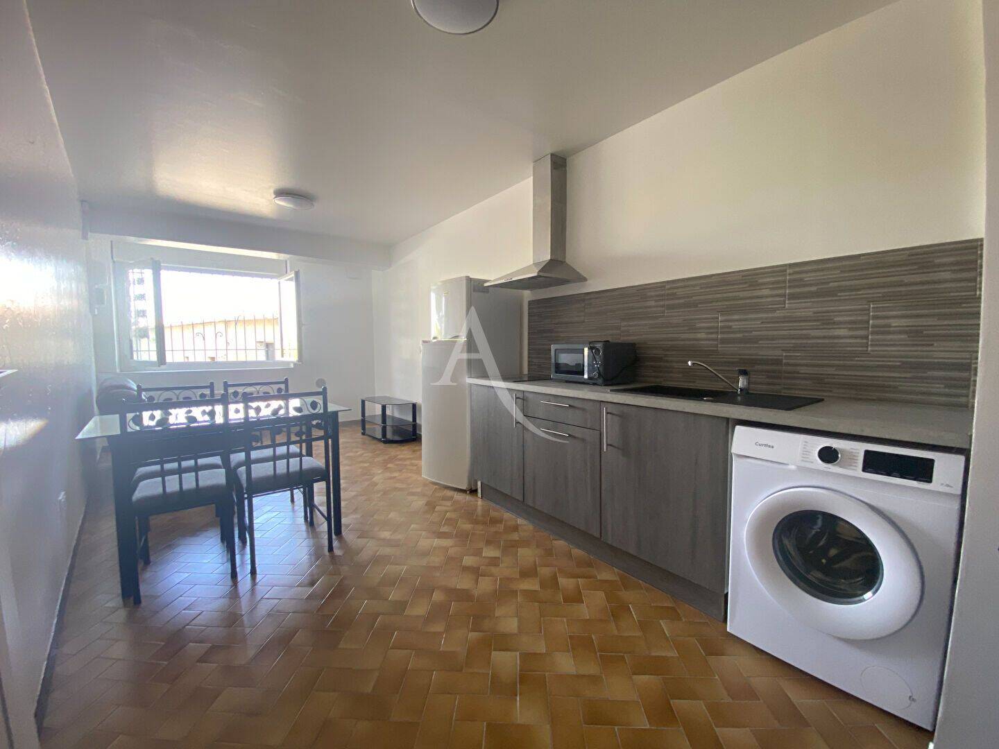 Appartement 1 pièce 25 m² · à Castelnaudary · 24,9 m² · 350 €/mois