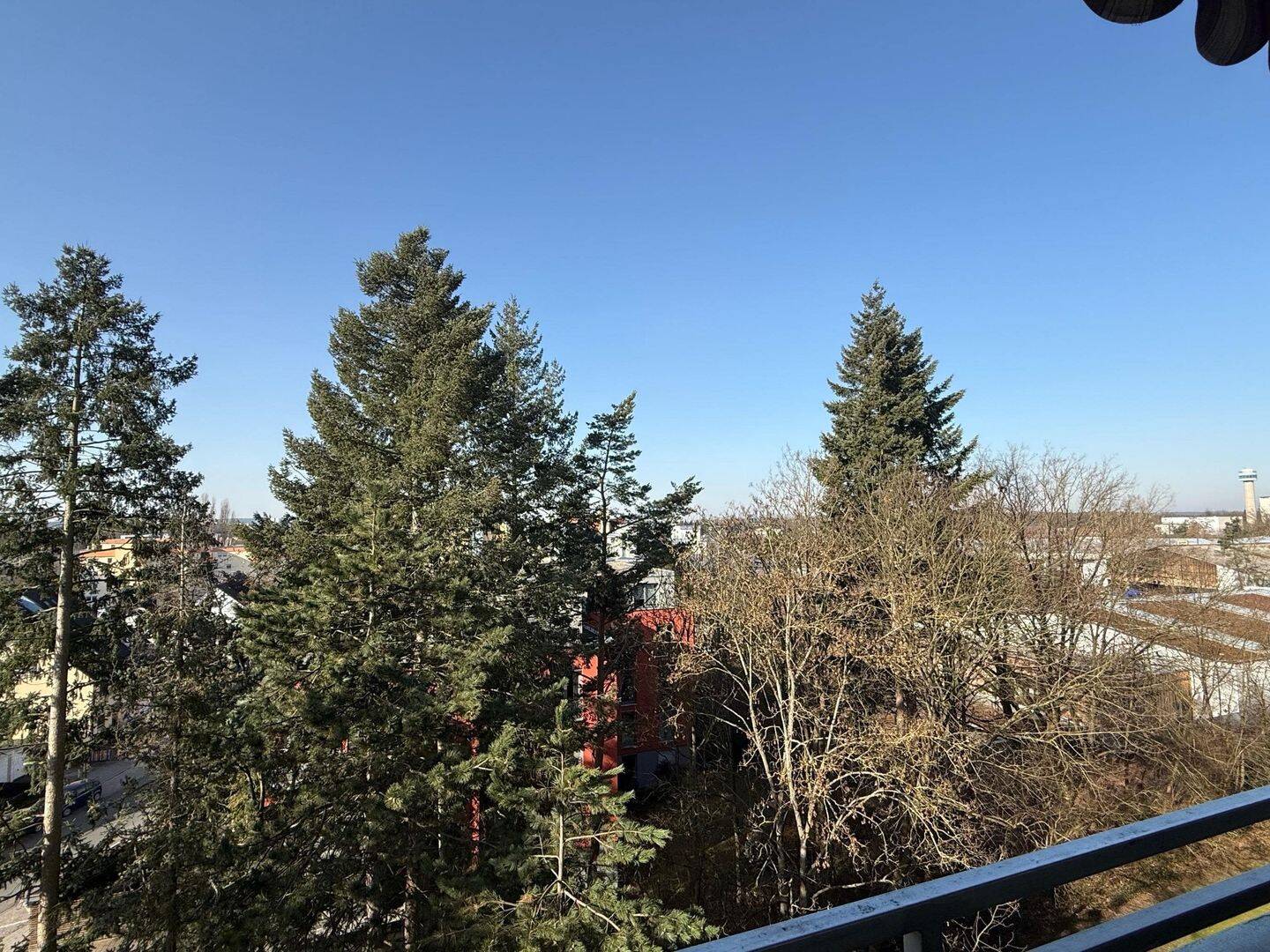 Wohnen in grüner Stadtrandlage mit Blick über die Dächer von Fürth! – Fürth – Vorschaubild 3
