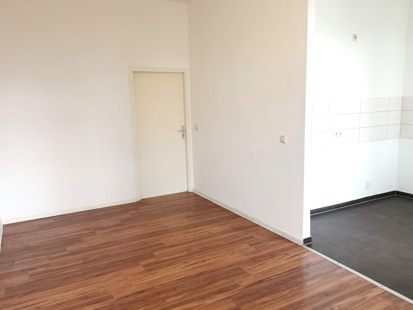 3-Zimmer-Wohnung mit Balkon und offener Küche nähe Sachsenallee – Chemnitz – Vorschaubild 9