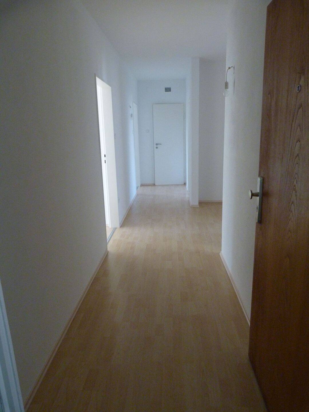 Wohnen am Rennweg, nähe Stadtpark und U-Bahn auf 81 qm mit Balkon – Nürnberg – Vorschaubild 4