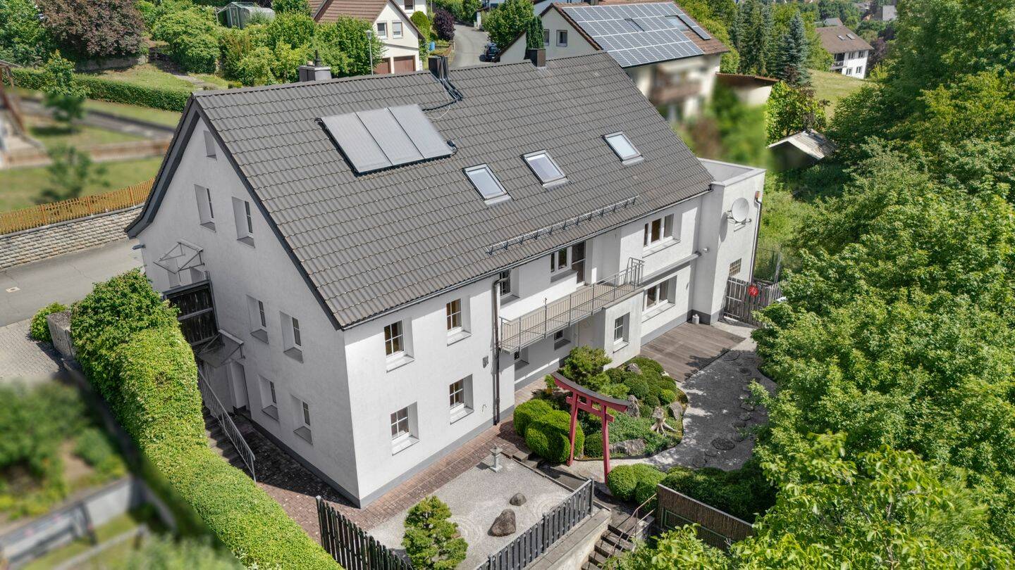 Panoramatraum! Modernisiertes ZFH mit ELW in ruhiger Lage in Untersteinach (Kulmbach) – Untersteinach – Vorschaubild 2