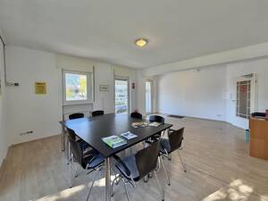 Gepflegte 4 Zi. Wohnung inkl. 2 Stellplätzen - zentrale Wohnlage – 63069 Offenbach am Main – Vorschaubild 8