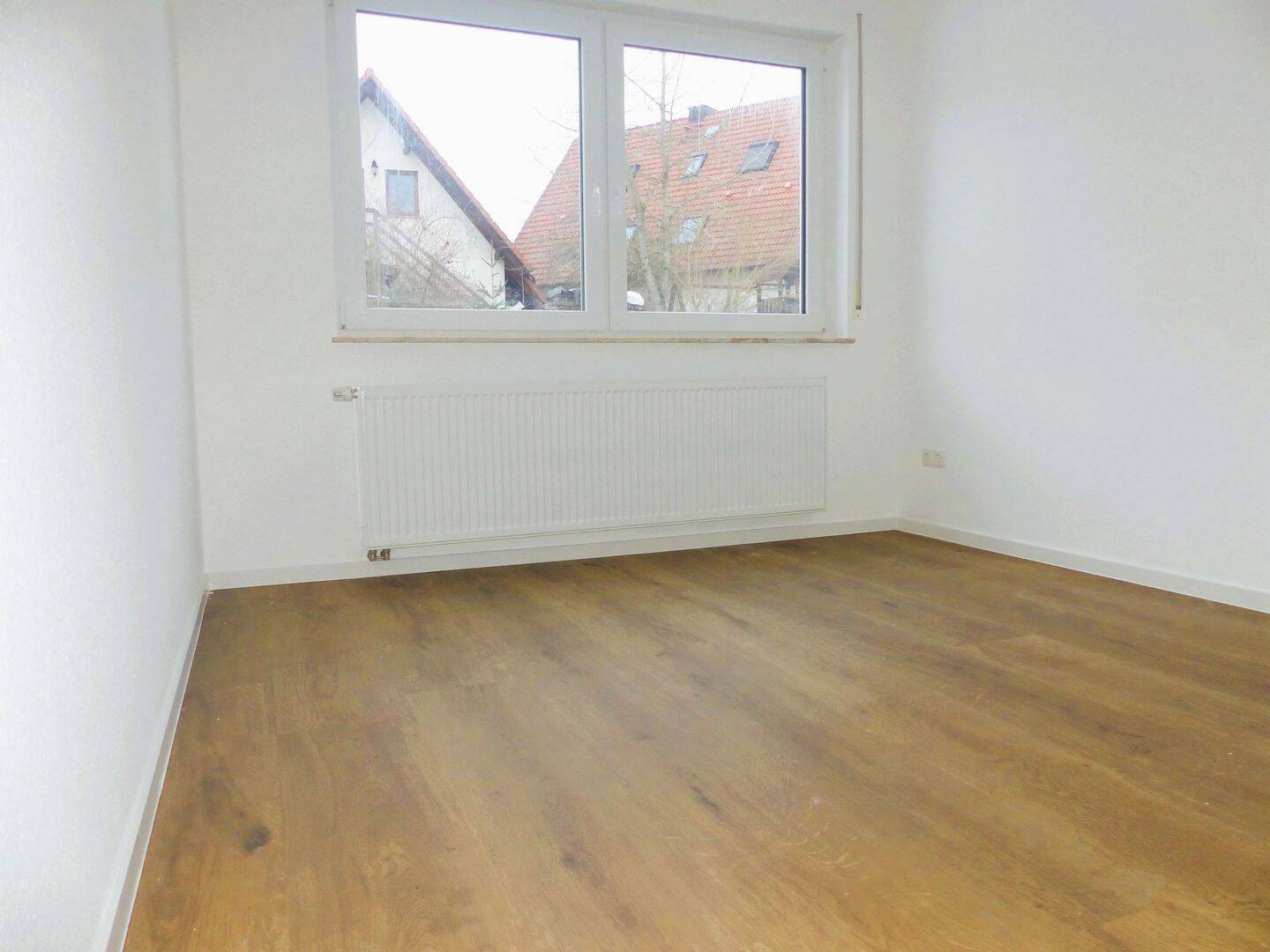 PROVISIONSFREI: Zweifamilienhaus mit großem Garten – Schwanfeld – Vorschaubild 8